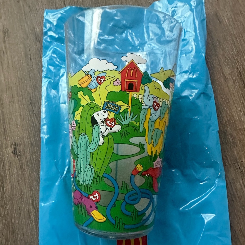 NWT McDonald’s Bear Collectors edition Glass